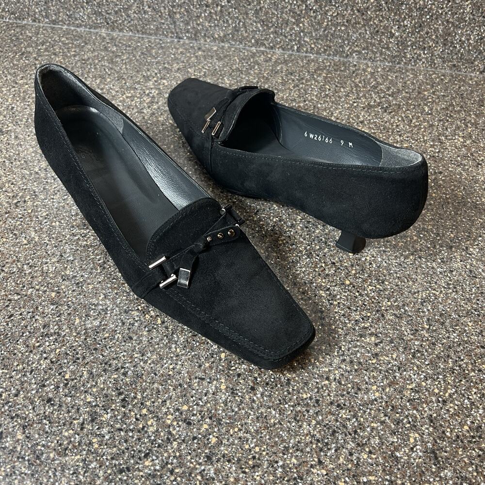 Stuart Weitzman Womens Sz 9 M Black Suede Pump Kitten Heels Slip On Studded Shoe